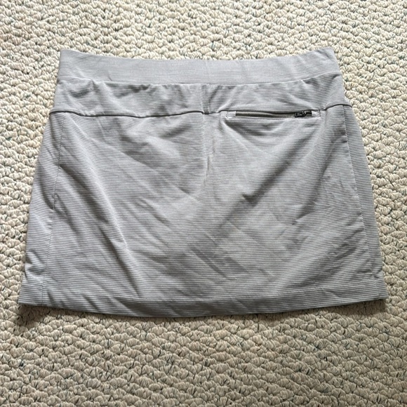 Athleta Modern Metro Skort - Picture 4 of 5